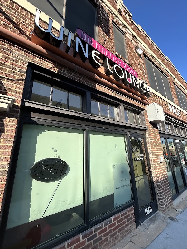 Distinctive Vines Wine Lounge