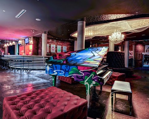 The Gallery Lounge
