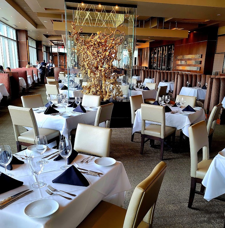 Fleming’s Prime Steakhouse & Wine Bar