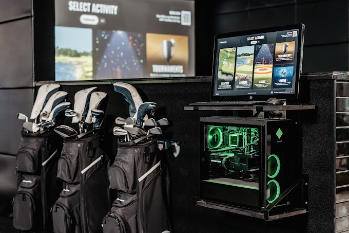 The Green Jacket Indoor Golf