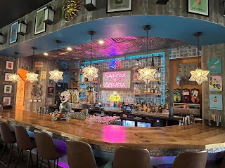 Sangria y Cerveza - Tacos & Tapas Lounge