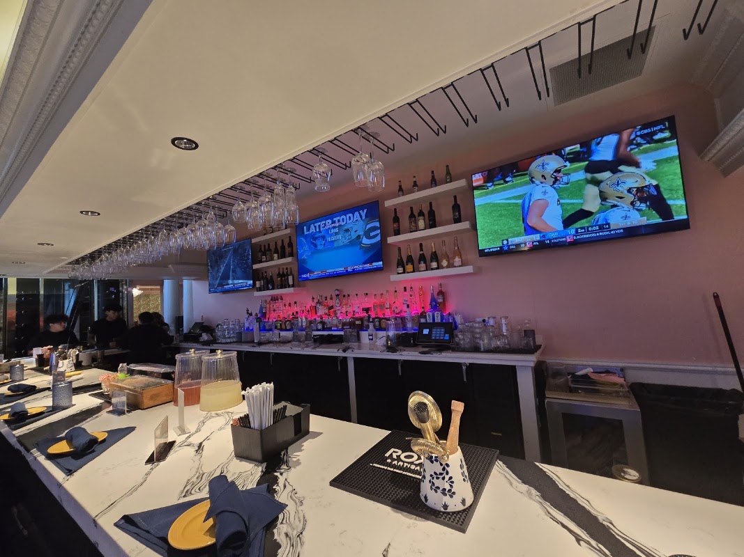 Hillside Social
